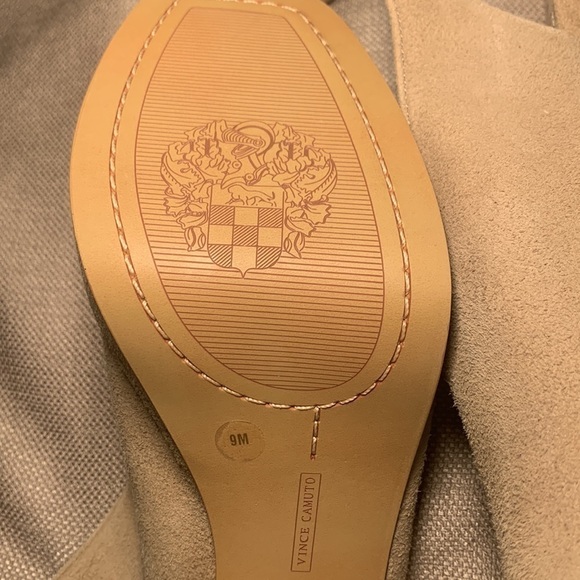 Vince Camuto Somerson Sandal - Picture 10 of 10